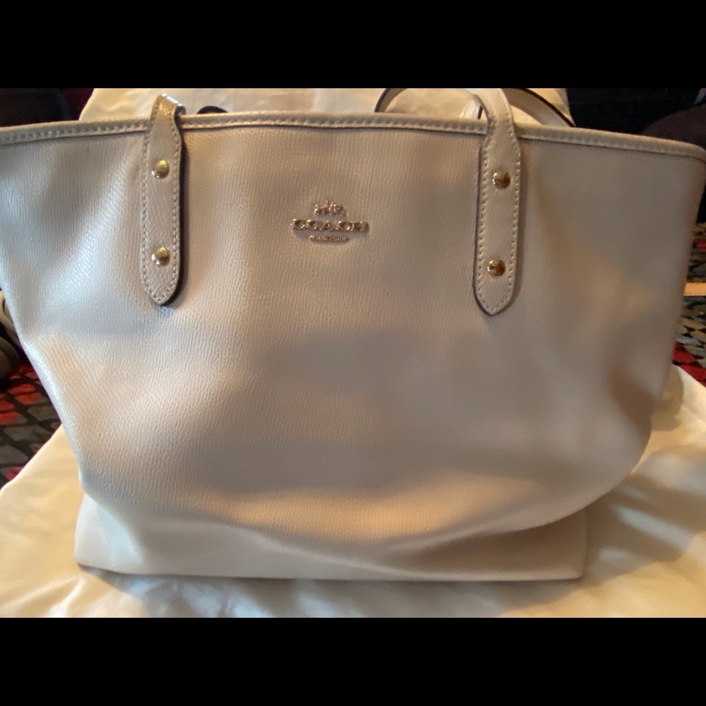 Cream Coach tote with wallet